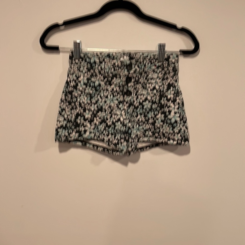 SO girls shorts